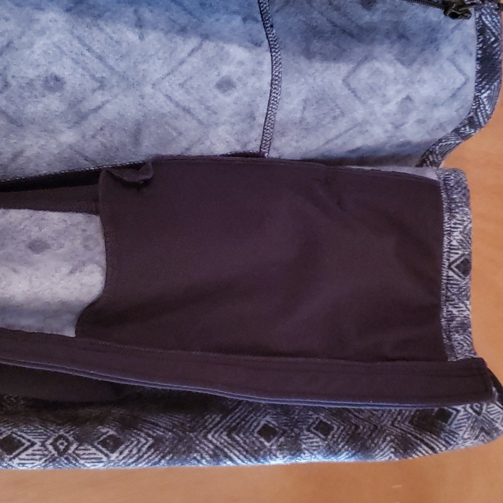 Mondetta zip up  hooded jacket - Picture 5 of 6